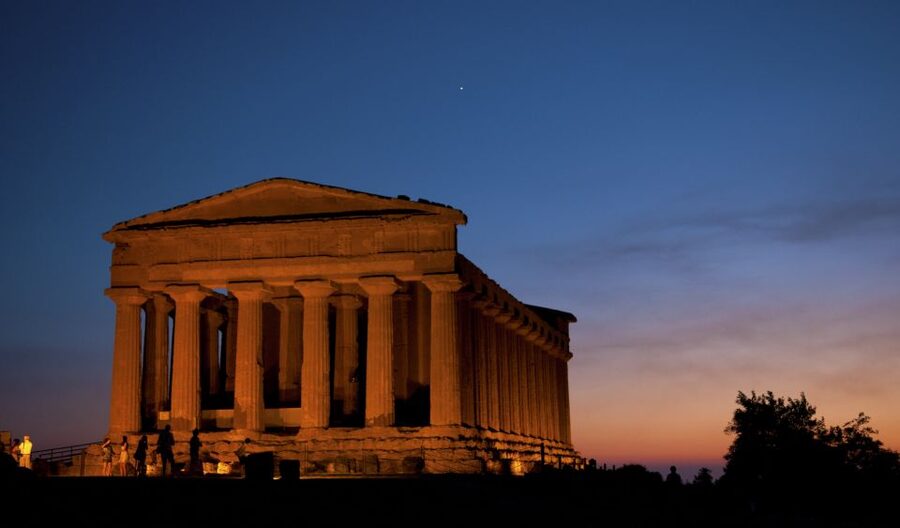 Agrigento: Valley of the Temples Skip-the-Line Sunset Tour - Why sunset is the smart time to visit Agrigento