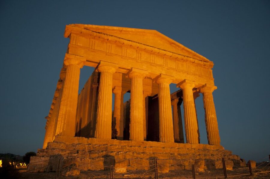 Agrigento: Valley of the Temples Skip-the-Line Sunset Tour - Hera Lacinia and the eastern end of the valley