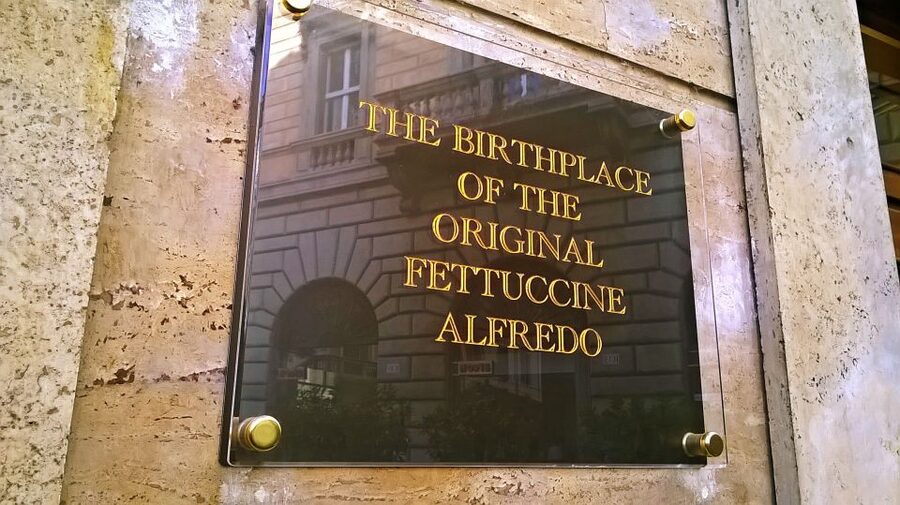 Alfredo alla Scrofa Restaurant in Rome: Eat Like a Star - The pasta class, step by step