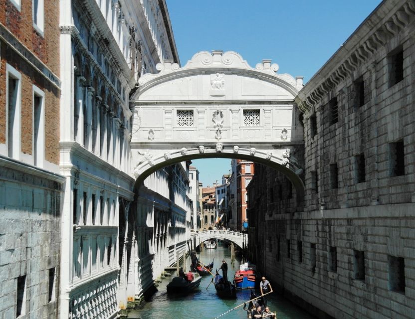 All-Inclusive Tour: Doge Palace, St Mark's Basilica & Square - St. Mark’s Basilica and the gold interior