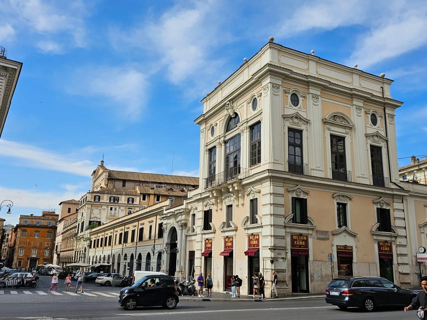 Alternative Walking Tour of Rome's City Center & Hidden Gems - Finishing at Piazza Navona