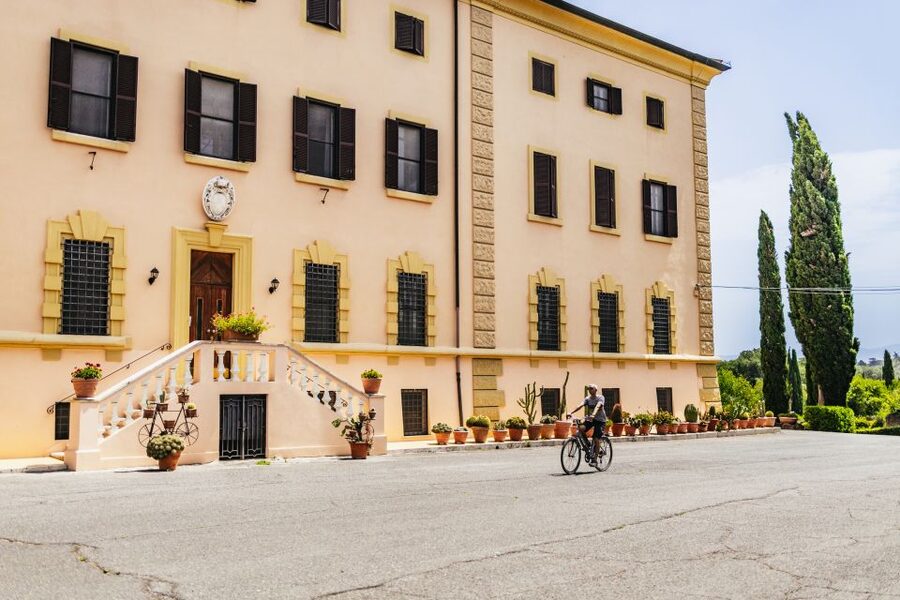 Appia Antica: Full Day Bike Rental with Customizable Routes - Maxentius, Cecilia Metella, and Capo di Bove