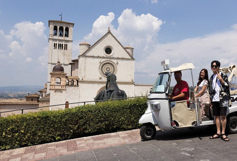 Assisi: Panoramic Tuk Tuk Tour - Why the tuk-tuk works so well in Assisi