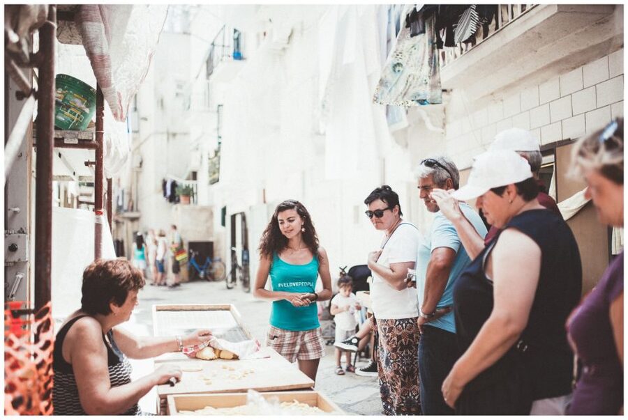 Bari: Guided Walking Tour - Saint Nicholas Basilica and Saint Sabinus Cathedral