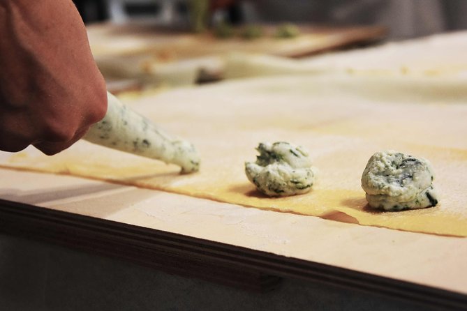 Become a Masterchef in Rome: Pasta, Ravioli and Tiramisù Class - Fresh fettuccine and the logic of Roman sauces