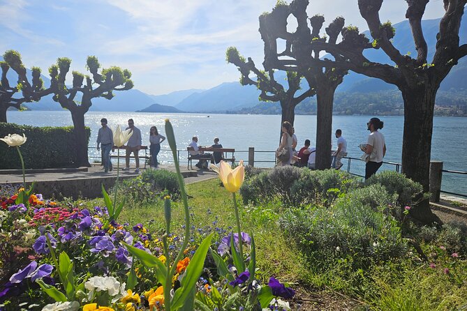 Bellagio & Varenna Full-day Tour on Lake Como by private boat - The first 90 minutes: seeing Como from the lake