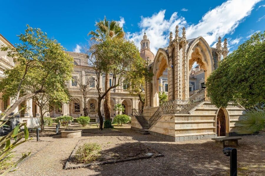 Benedictine Monastery of Catania - English Guided Tour - The two cloisters: a calm start inside a giant complex