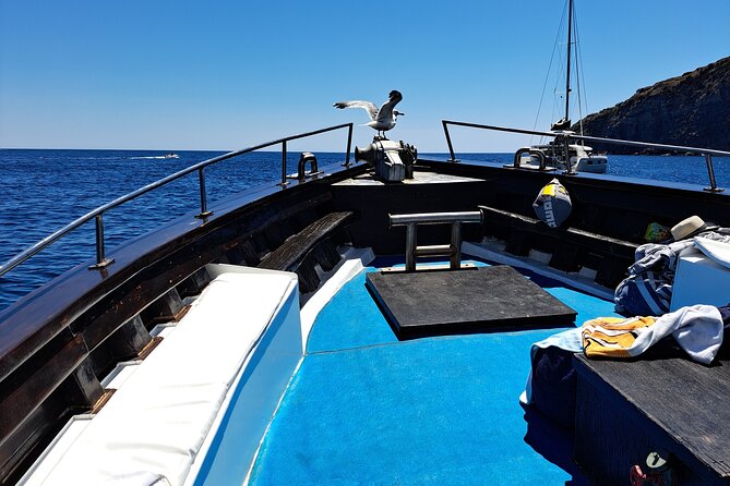 Boat excursion with lunch on board to discover Ischia - Punta Imperatore and Sorgeto show Ischia’s volcanic side