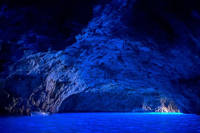 Boat Tour in Capri Italy - Meeting at Bar Corallo and reaching the marina