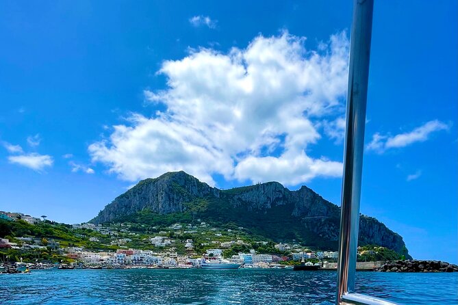 Boat Tour in Capri Italy - Captains, guiding style, and communication