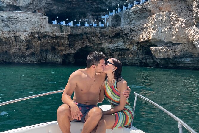 Boat trip to the Polignano a Mare caves - Seeing Polignano a Mare from the Adriatic
