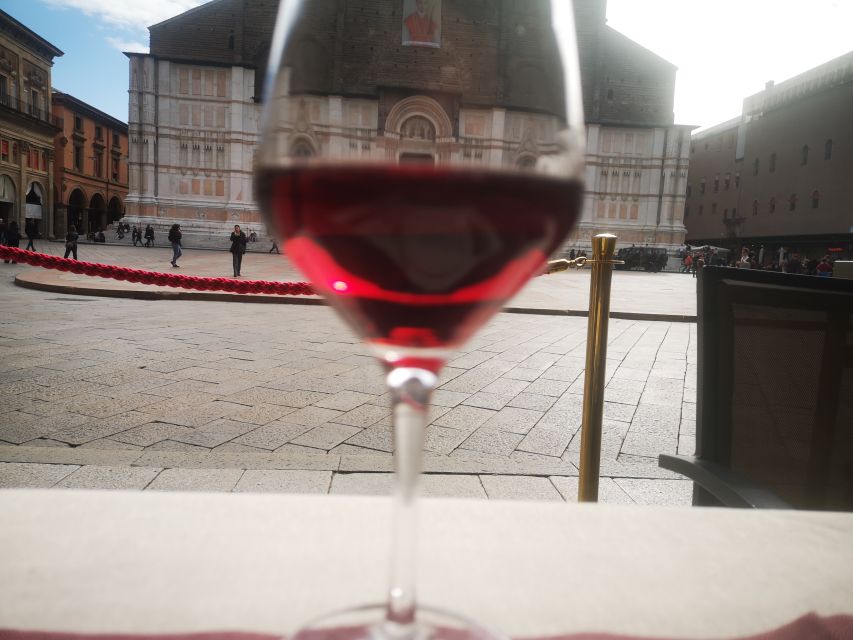 Bologna: City Center Guided Wine Walking Tour - How the $70 price works