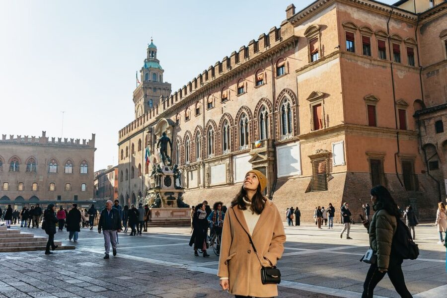 Bologna: City Center Walking Tour - What to bring and how to dress