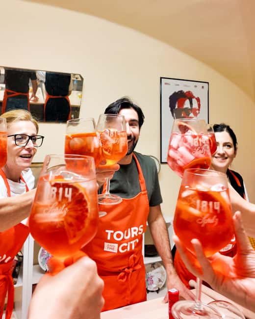 Bologna: Pasta Tagliatelle Ragu Cooking Class with Spritz - Who should book this cooking class