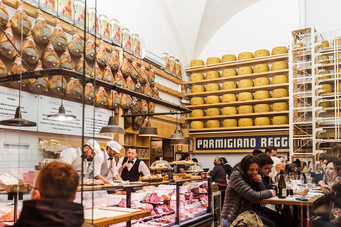 Bologna Private Highlights & Hidden Gems Tour with a Local - The best part may be what gets added around the main sights