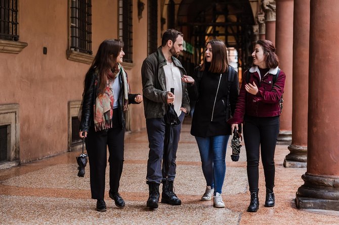 Bologna Private Highlights & Hidden Gems Tour with a Local - Piazza Maggiore gives you the right starting point