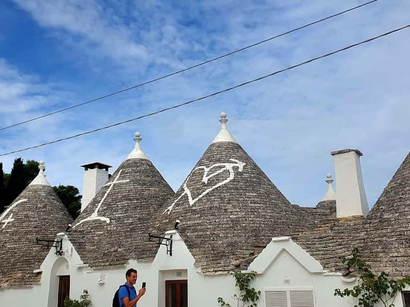 Brindisi: Alberobello, Locorotondo & Ostuni Tour with Brunch - Alberobello: trulli, brunch, and olive oil