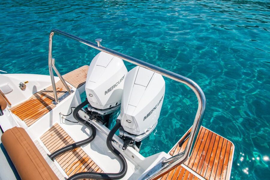 Cagliari: Luxury Motorboat Tour with 3 Swim Stops & Wine - Morning, midday, or afternoon?