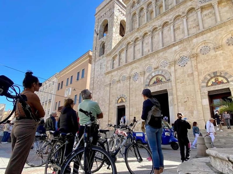 Cagliari: Old Town Guided E-Bike Tour - Who should book this Cagliari bike tour?