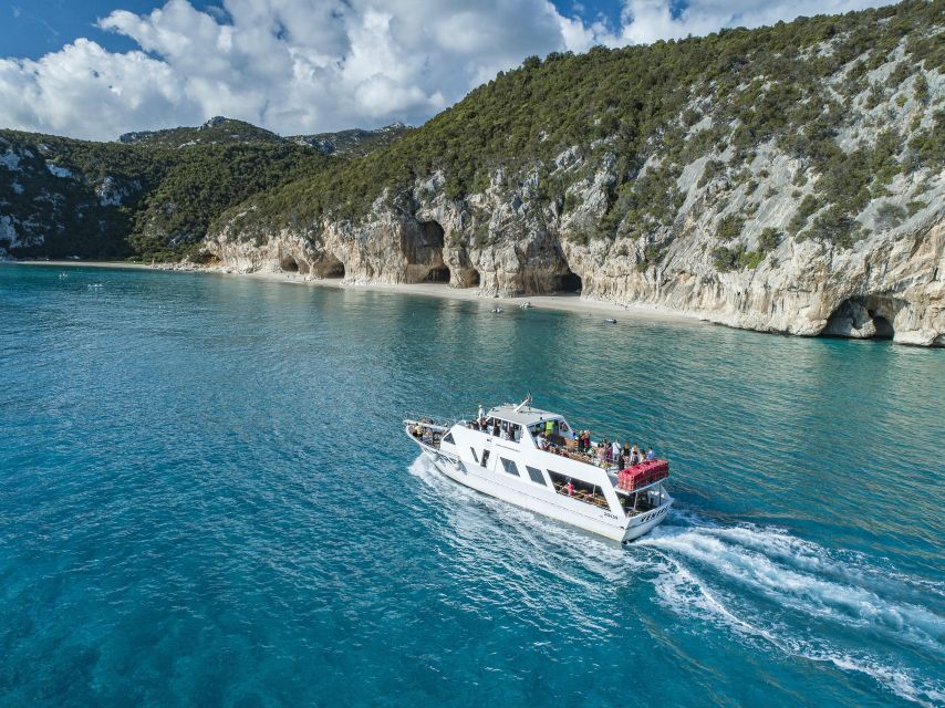 Cala Gonone:Cruise in the Gulf of Orosei with Cala Goloritzé - Cala Goloritzè and the Best Photo Moment