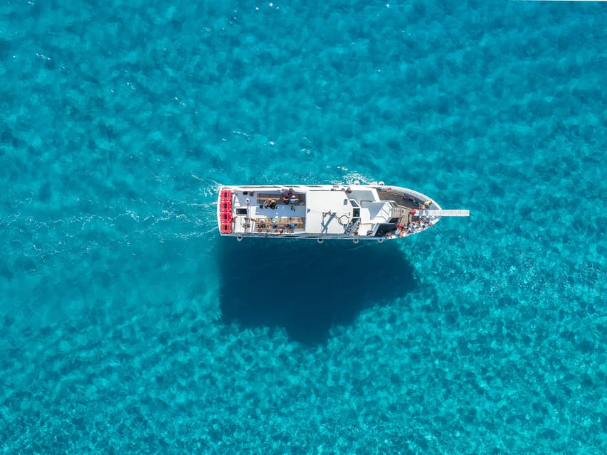 Cala Gonone:Cruise in the Gulf of Orosei with Cala Goloritzé - Life on Board, From the Bar to the Aperitif
