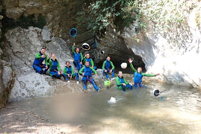 Canyoning "Gumpenfever" - beginner Canyoningtour for everyone - Learning to jump and abseil safely