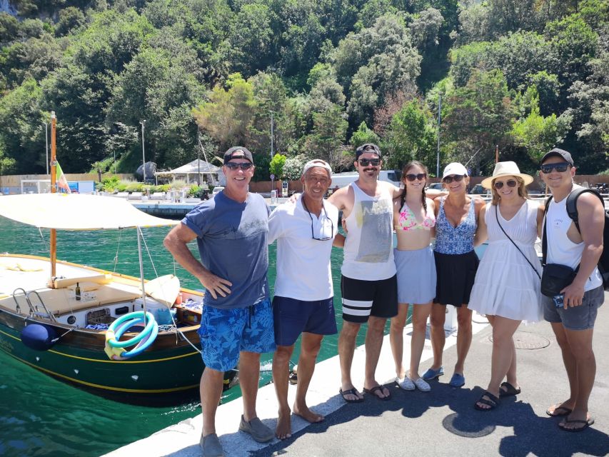 Capri: Island and Grottos Boat Cruise with Snacks and Drinks - The Blue Grotto question