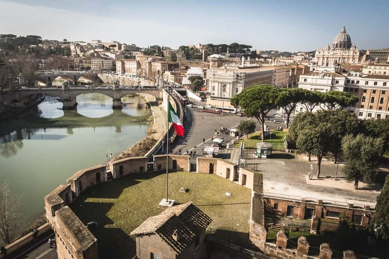 Castel Sant'Angelo Skip-the-Line Entry & Optional Audioguide - Why Castel Sant’Angelo feels different from Rome’s other monuments