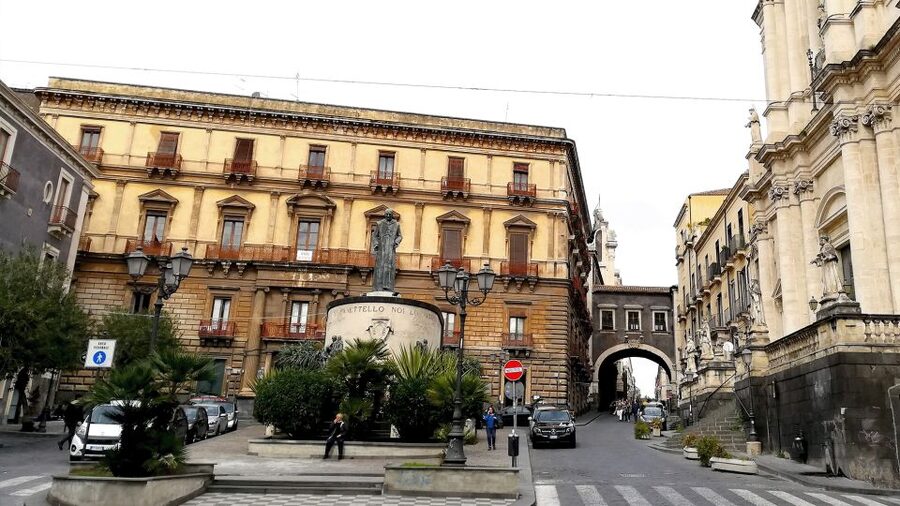 Catania: City Highlights Walking Tour - Pescheria, the fish market