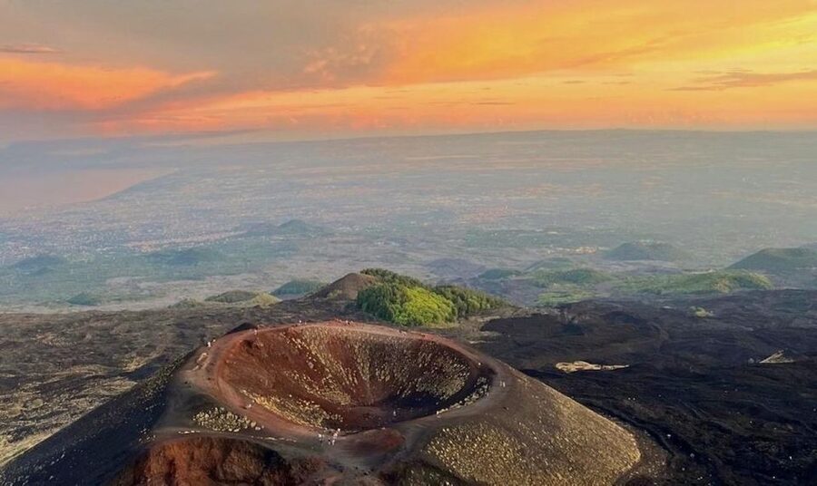 Catania: Etna Sunset Tour with Pickup and Drop-off - Zafferana Etnea: honey, wine, and olive oil