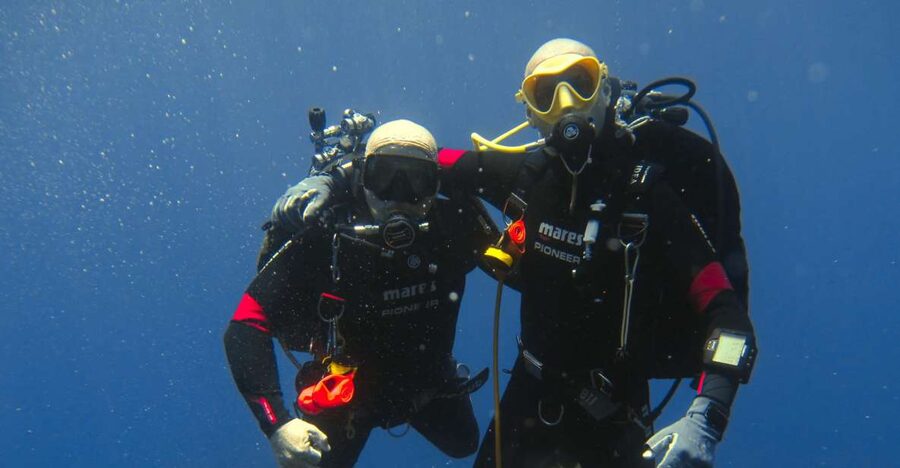 Catania: Gulf Scuba Diving Tour with Marine Biologist - What the boat ride adds around the Cyclopean Isles