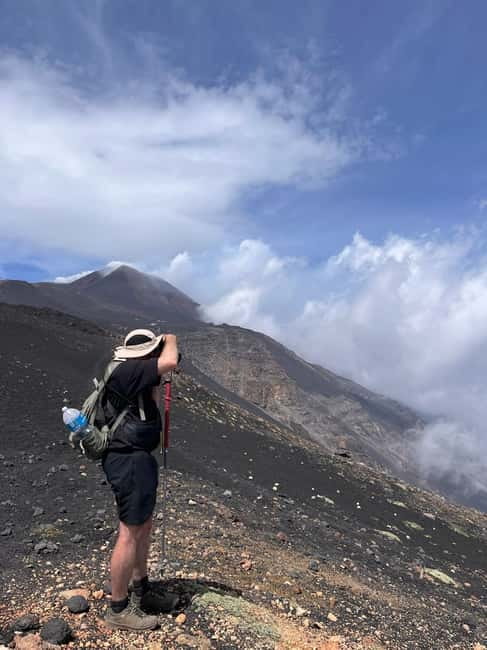 Catania: Mount Etna Adventurous Tour with a Volcano Guide - The guides and the value of the commentary