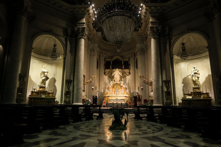 Catania: Opera Concert - Tribute to Vincenzo Bellini - The church atmosphere, and the comfort question