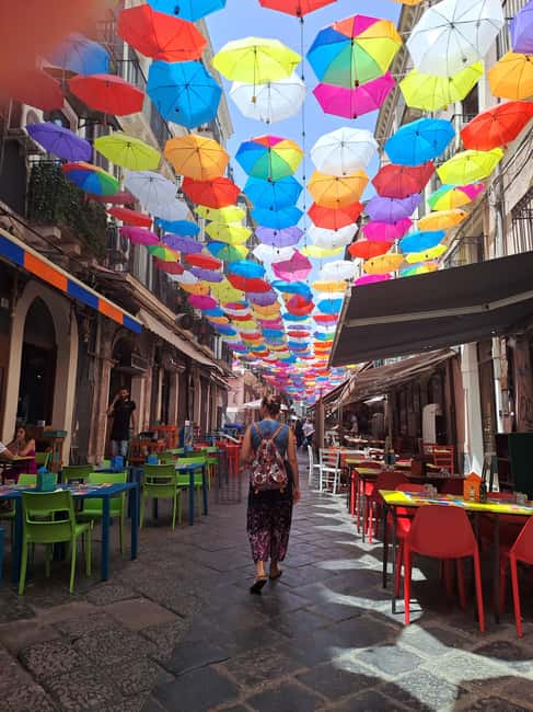 Catania: Street Food Guided Walking Tour - Piazza dell’Università and the city between bites