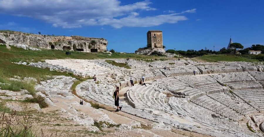 Catania: Syracuse, Ortigia, and Noto Tour with Brunch - Neapolis: Greek drama and ancient Syracuse
