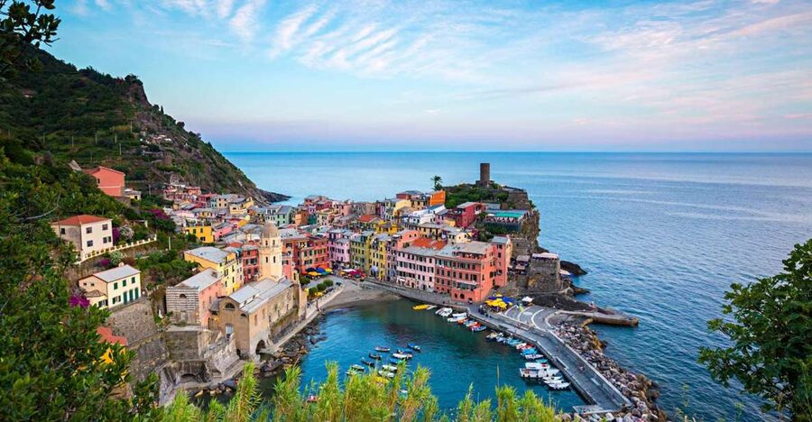 Cinque Terre: Hybrid Boat Tour with Swimming Stop - Key points at a glance