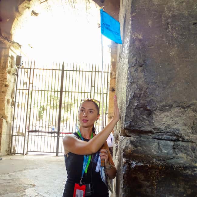 Colosseum, Forum & Palatine Hill Guided Walking tour - Why this Rome tour works as a first look at antiquity