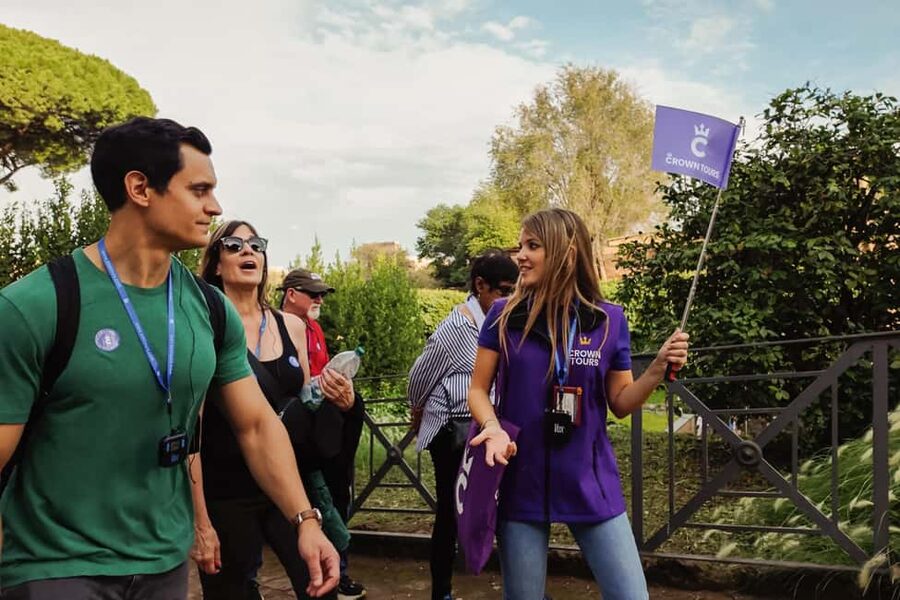 Colosseum, Roman Forum & Palatine Guided Tour - Who should book this tour?