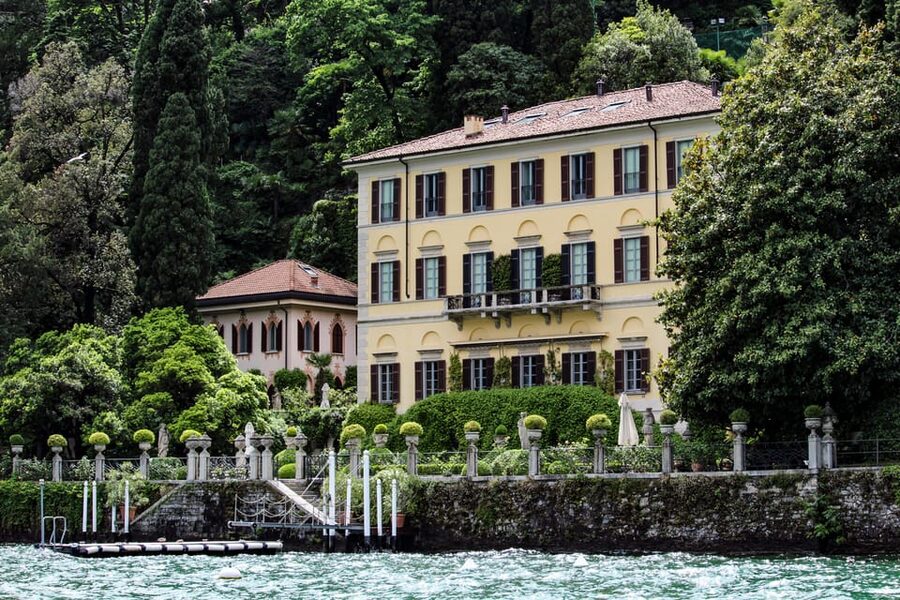 Como: Lake Como Shared Boat Tour - The guide and boat experience