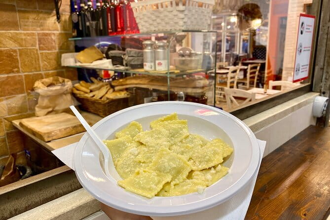 Cooking Class and Lunch at a Tuscan Farmhouse with Local Market Tour from Florence - Who Should Book This Experience