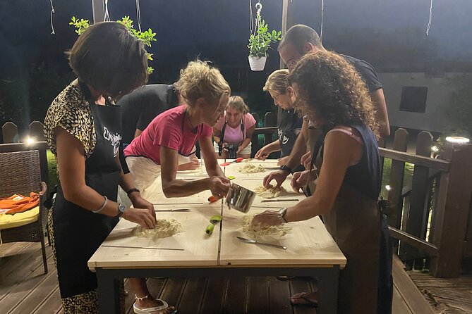 Cooking class, dinner and wine tasting near Lecce - Maccheroncini and the second lesson