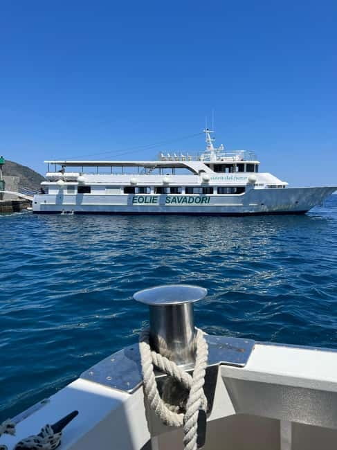 Da Tropea: Lipari Panarea Stromboli by night - Key points at a glance