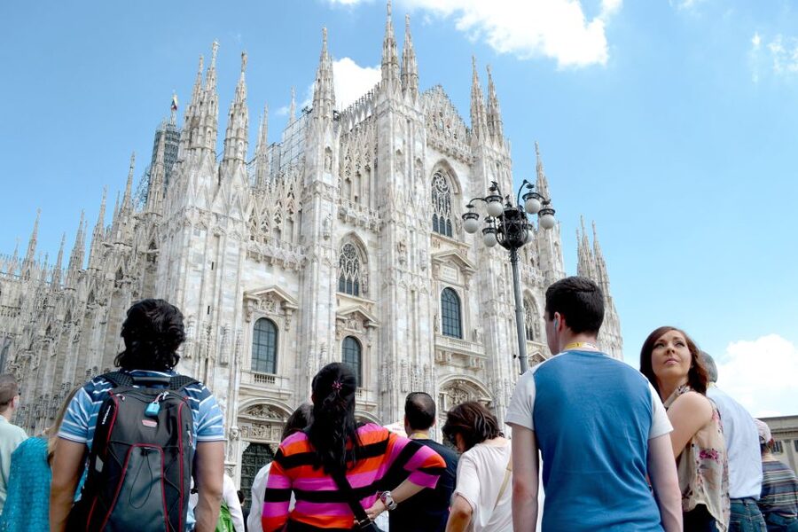 Da Vinci's Last Supper & Milan Sightseeing Tour - Starting in central Milan at Largo Cairoli