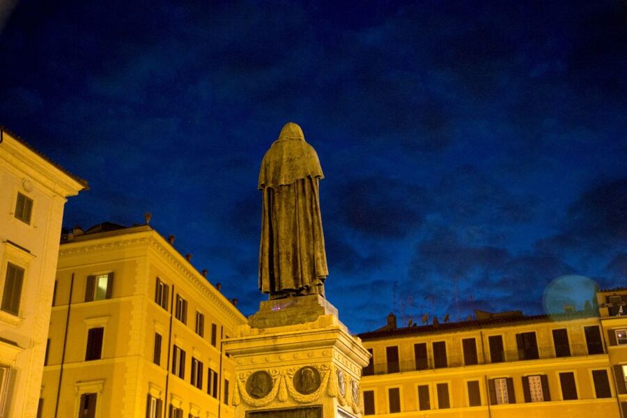 Dark Heart of Rome - Facts, Legend & Mystery Walking Tour - Campo de Fiori and Rome’s grim public past