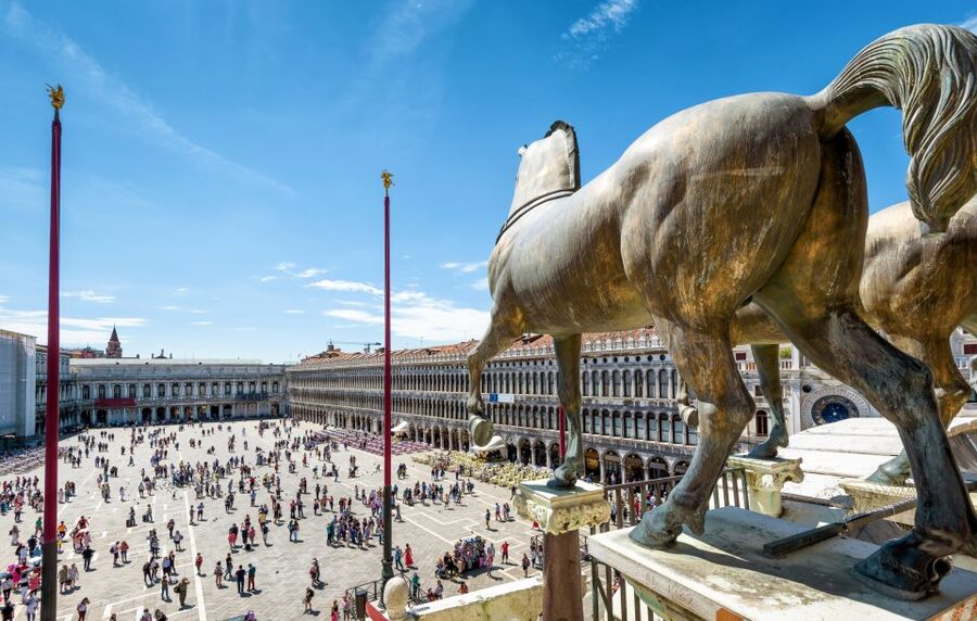 Doge's Palace & St. Mark's Basilica with Terrace Access Tour - Why this three-hour route works in Venice