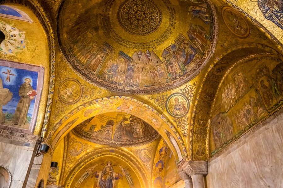 Doge's Palace & St. Mark's Basilica with Terrace Access Tour - St. Mark’s Basilica and the bronze horses