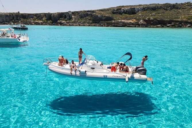 Favignana and Levanzo, Egadi islands tour by boat from Trapani - Why the small boat makes such a difference