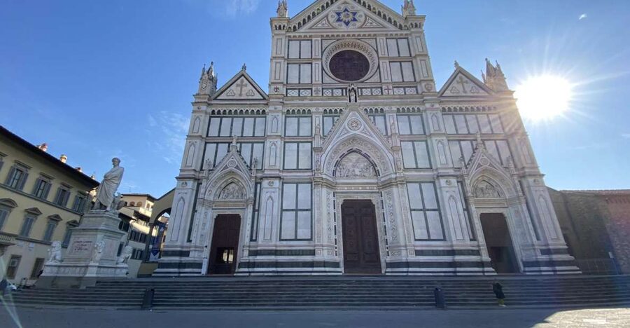 Florence: 1.5-hour Santa Croce Guided Experience - A Gothic church with a clear human scale