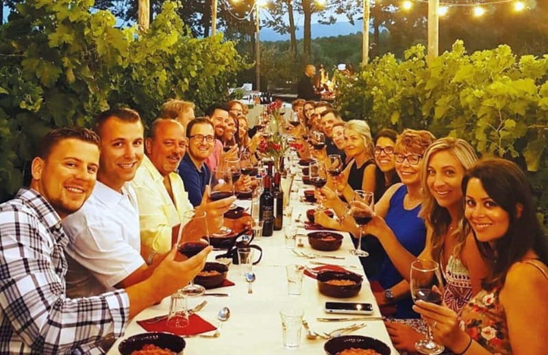 Florence: Chianti Vineyards Tour with Wine Tasting & Dinner - Who should book this Chianti evening?