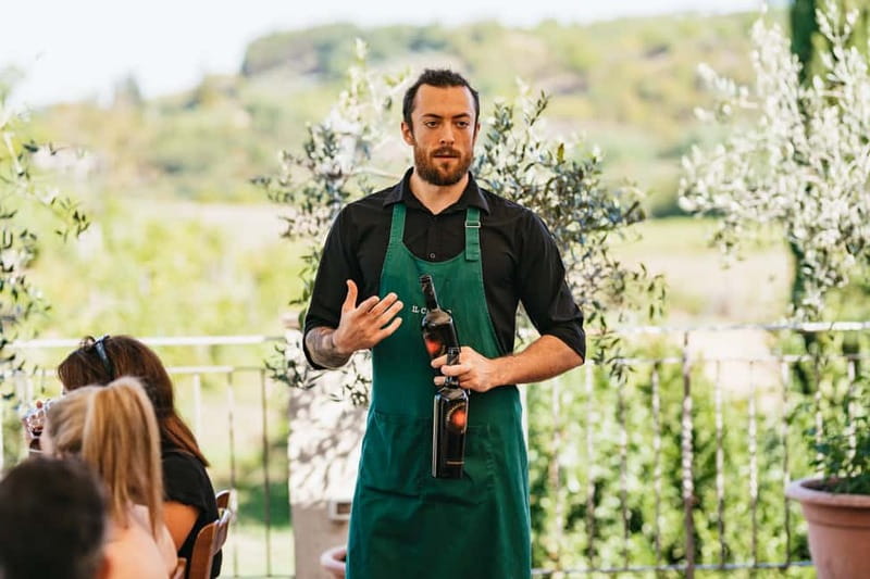 Florence: Chianti Wineries Tour with Wine Tasting - Views, weather, and what to wear